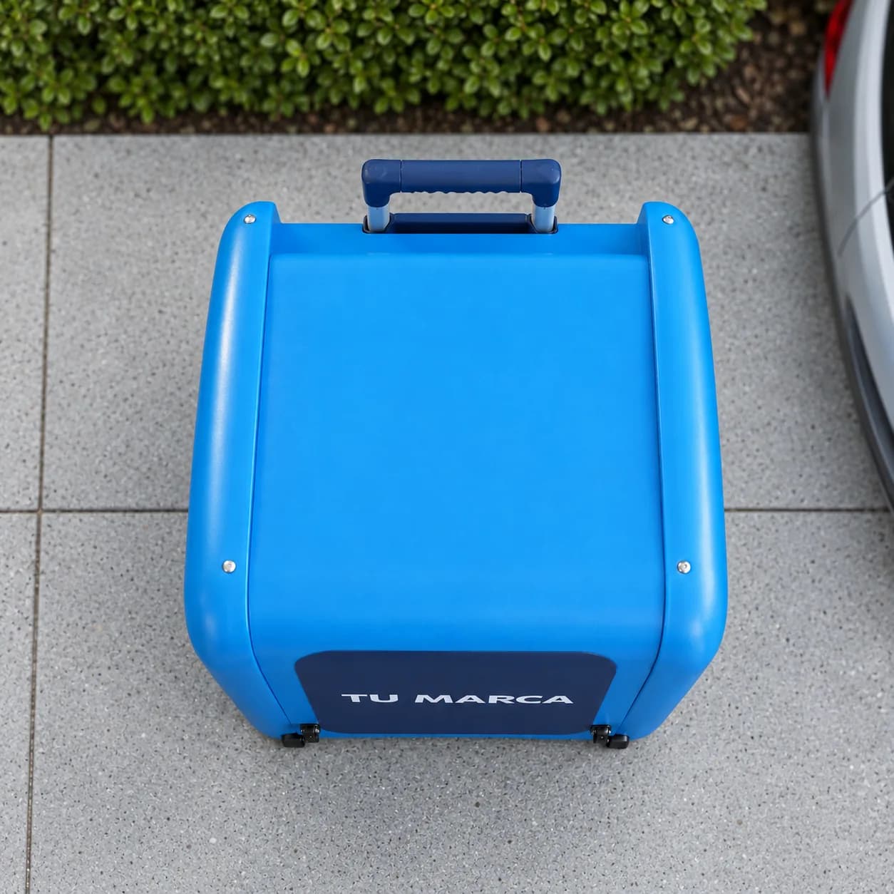 Hidrolavadora portátil Hydrobox vista frontal, equipo azul recargable para lavado ecológico de autos